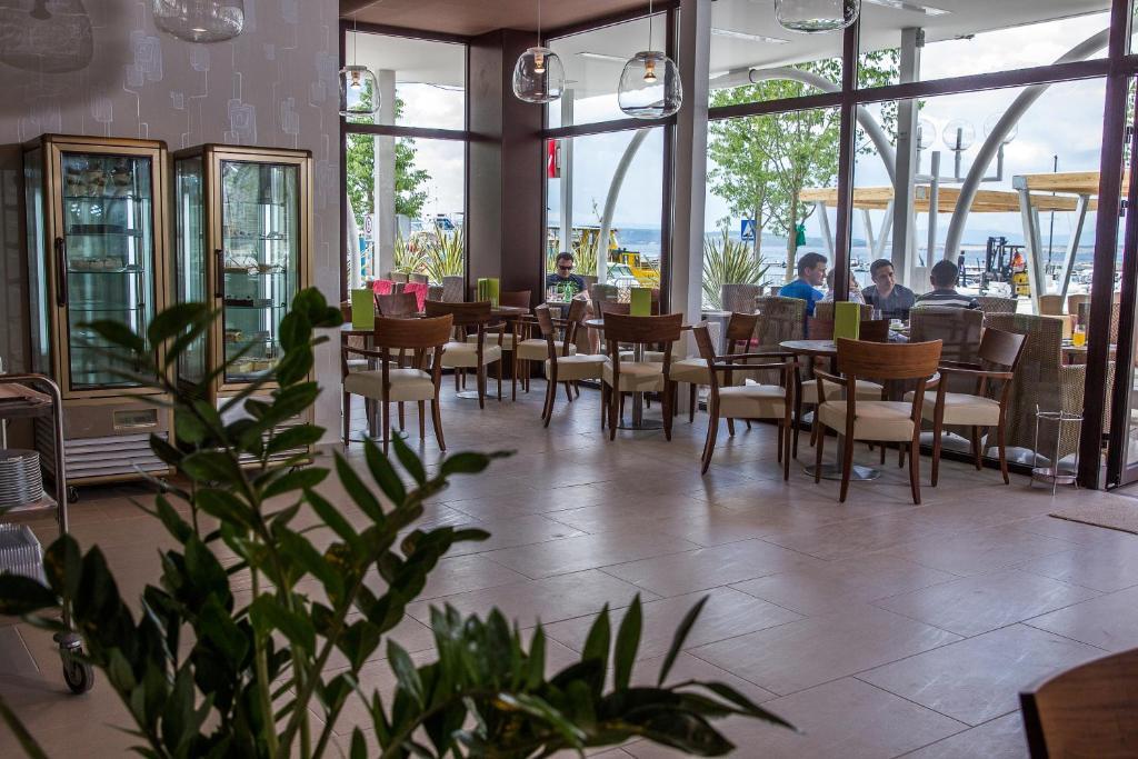 Hotel International Crikvenica Extérieur photo