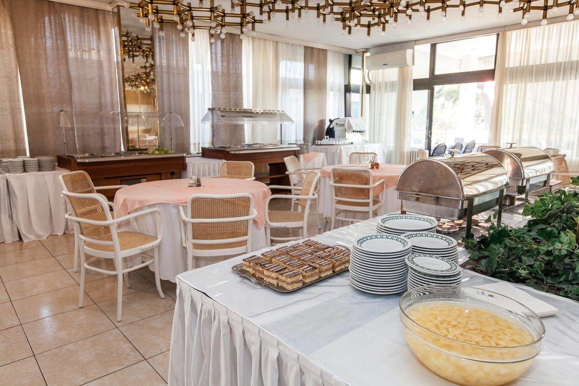 Hotel International Crikvenica Extérieur photo
